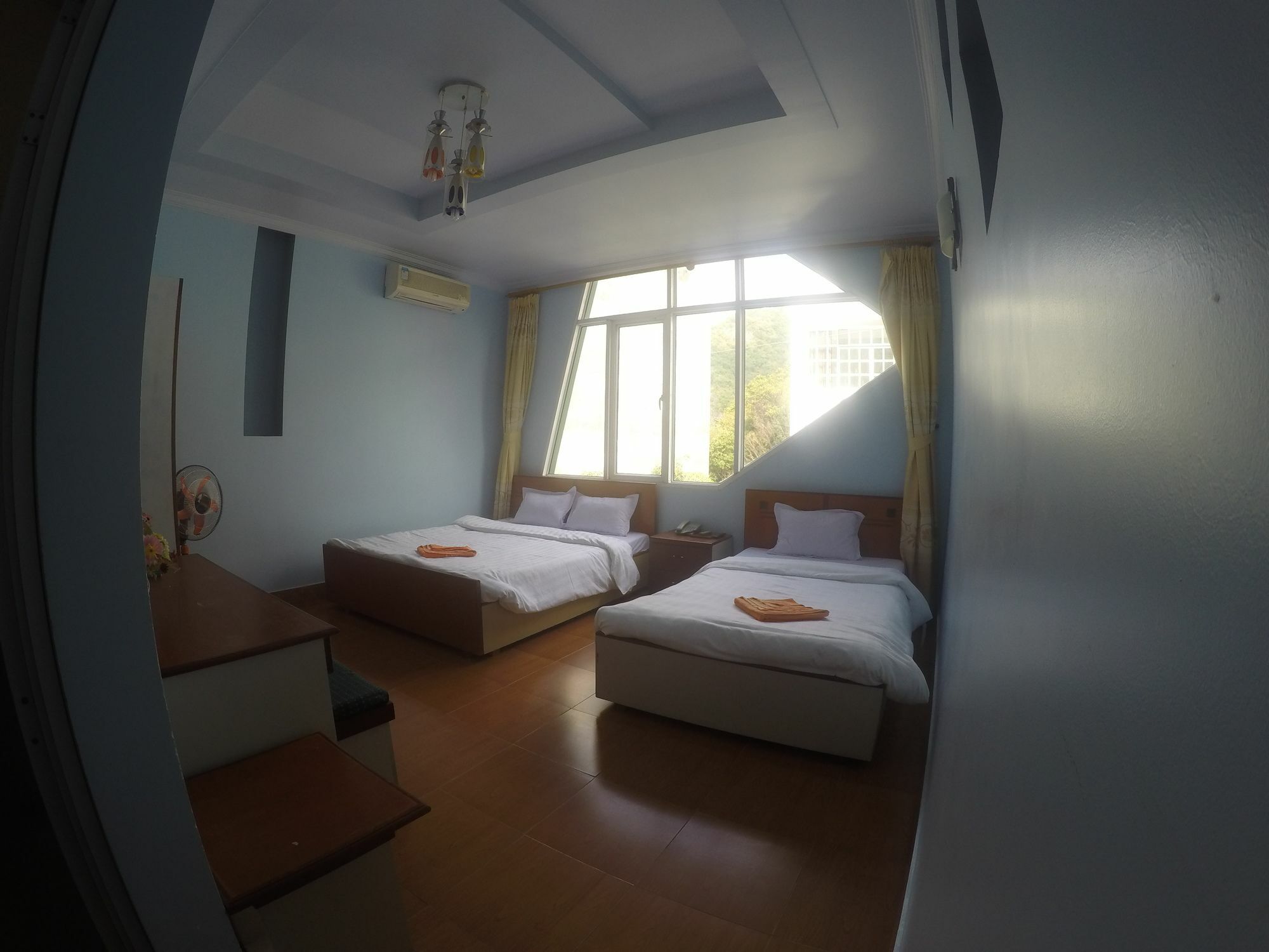 Ciao Cat Ba Hotel Chan Chau Exteriör bild